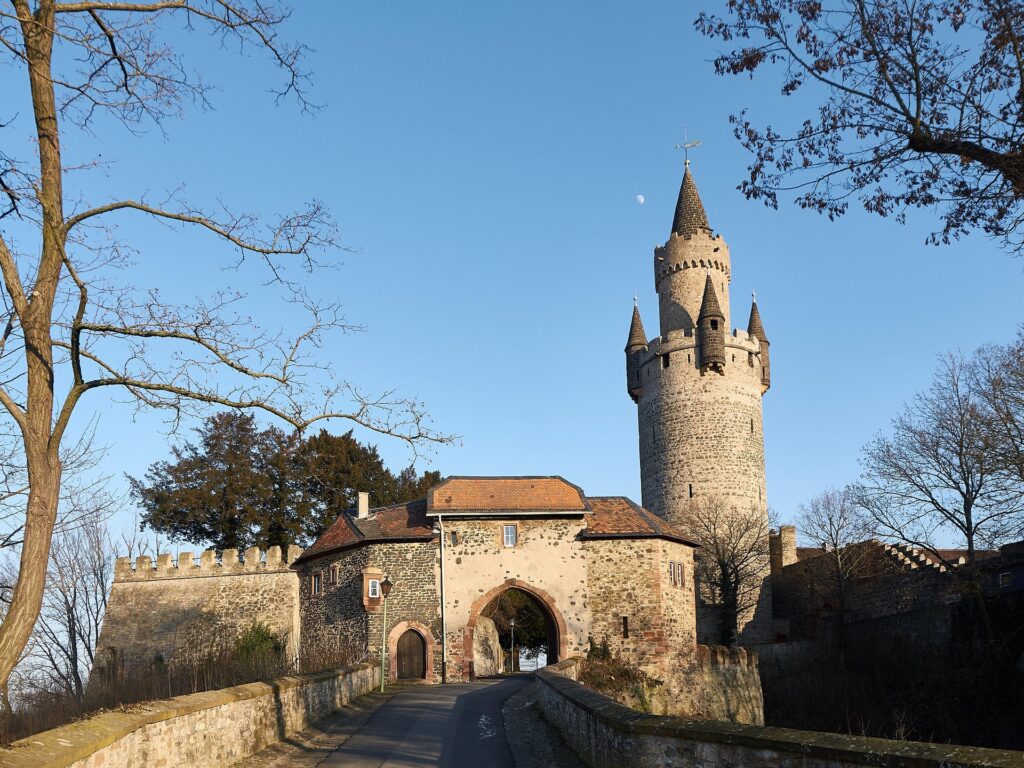 Friedberg - der Standort mit Potenzial für Familien und Kapitalanleger. Jetzt mehr über Immobilien & Standortvorteile erfahren!